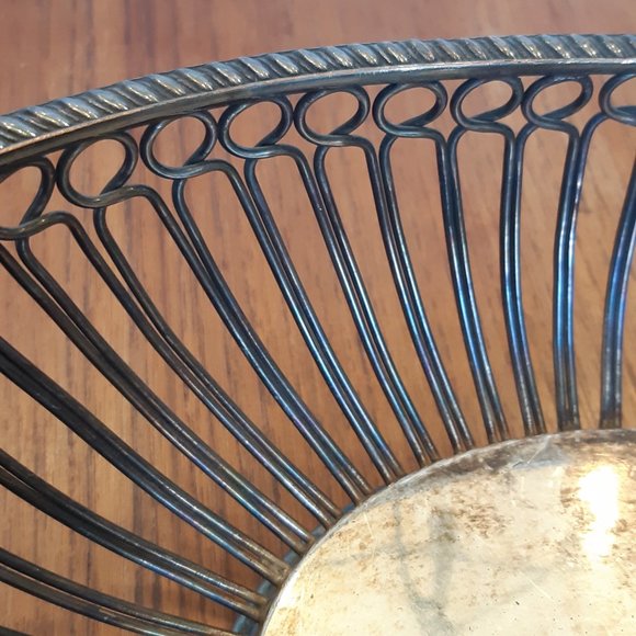 Beautiful Antique Sheffield Plate Basket - Circa 1830 - Silver Plated - Picture 7 of 9